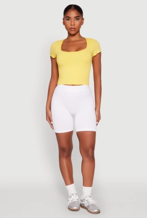 Basic Scoop Neck Cropped Tee