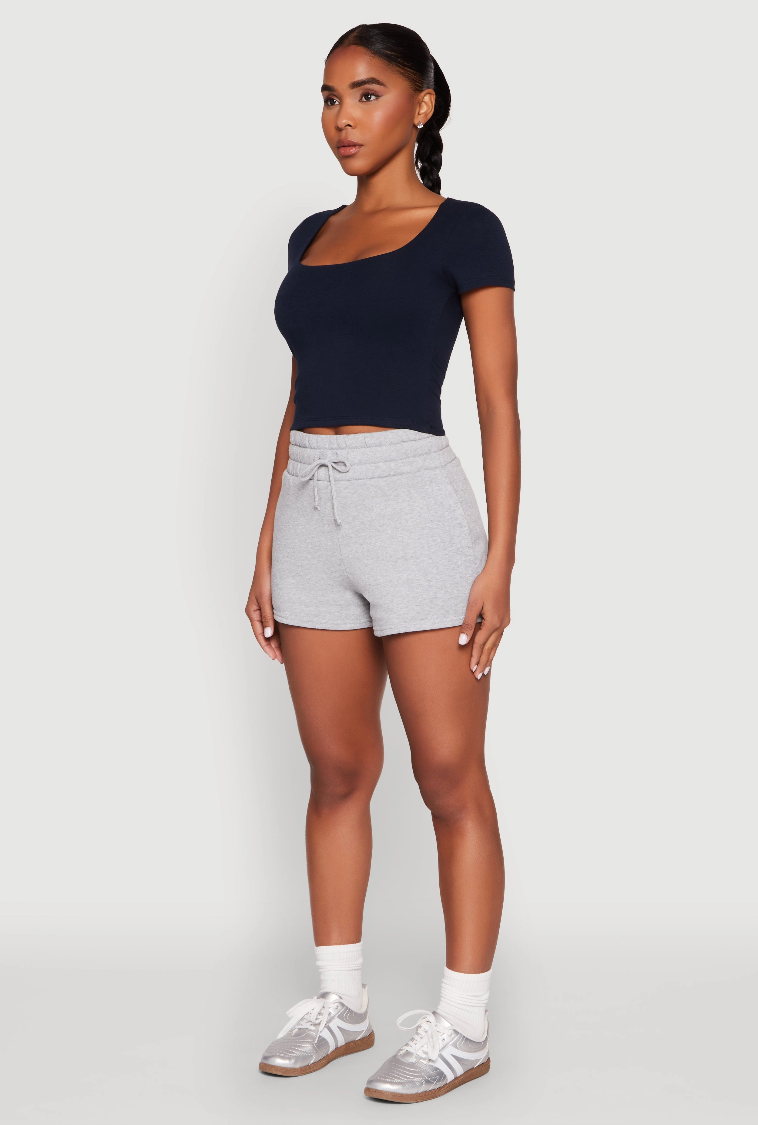 Basic Scoop Neck Cropped Tee