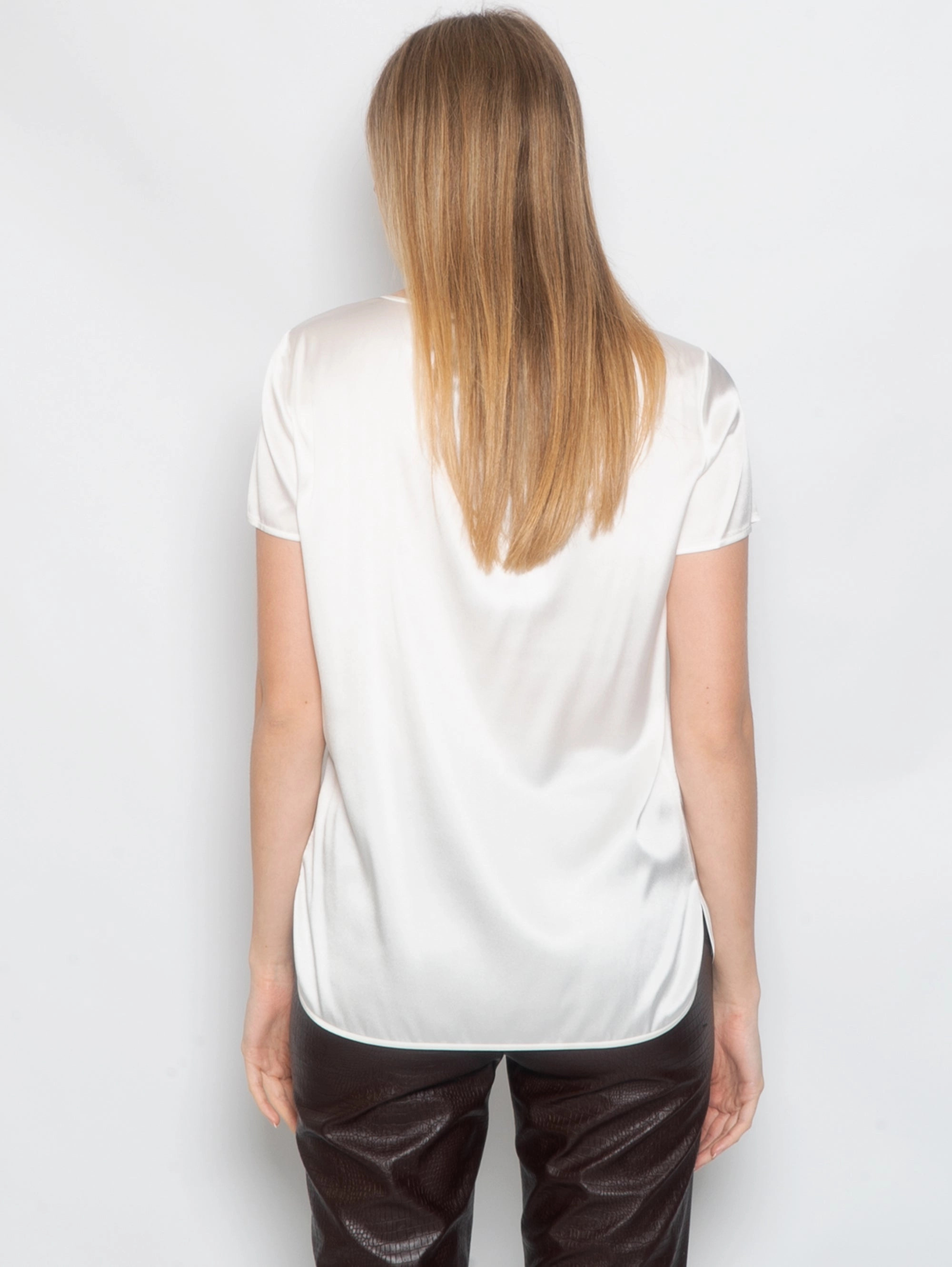 Blouse in White Stretch Silk