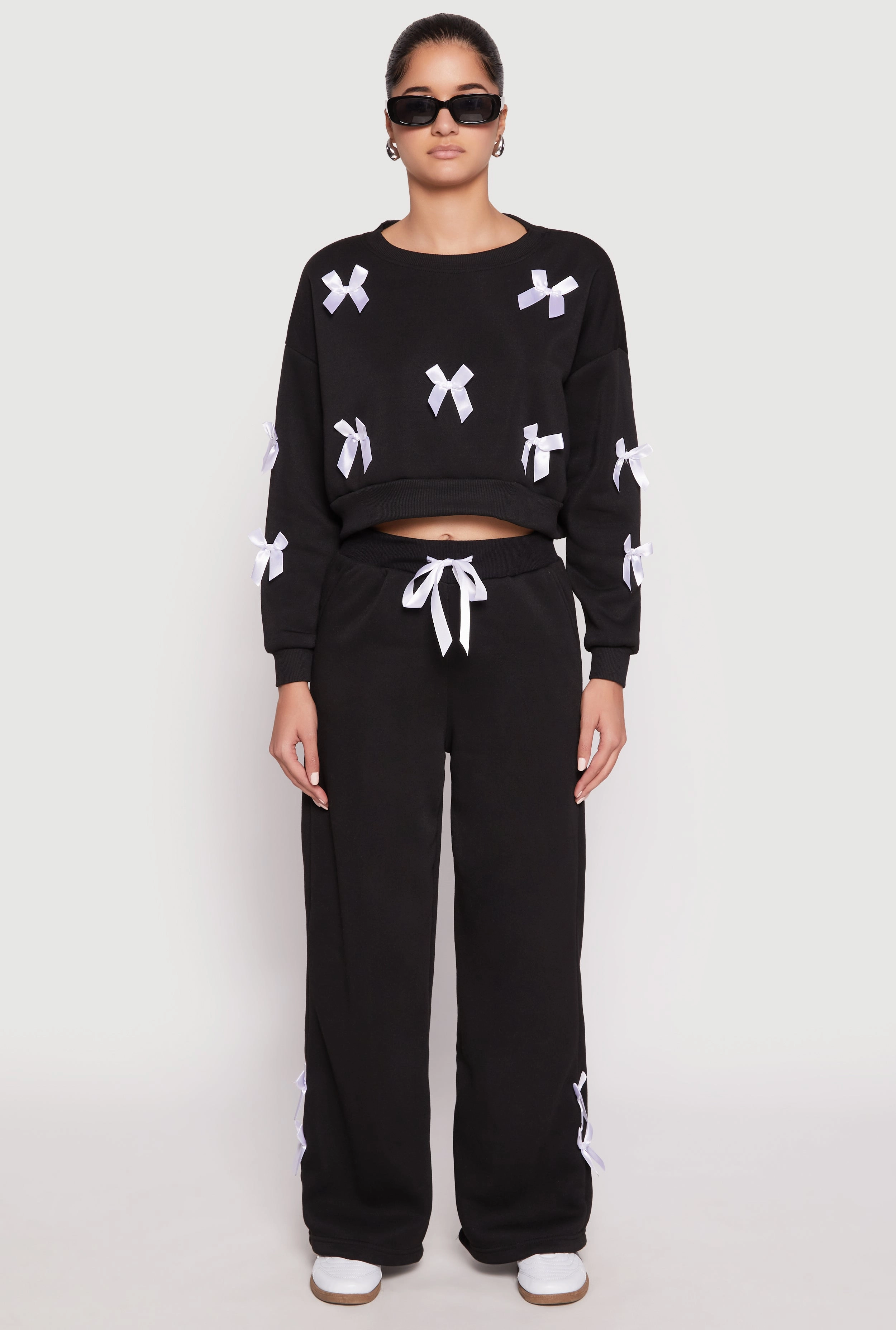 Bow Detail Cropped Sweatshirt