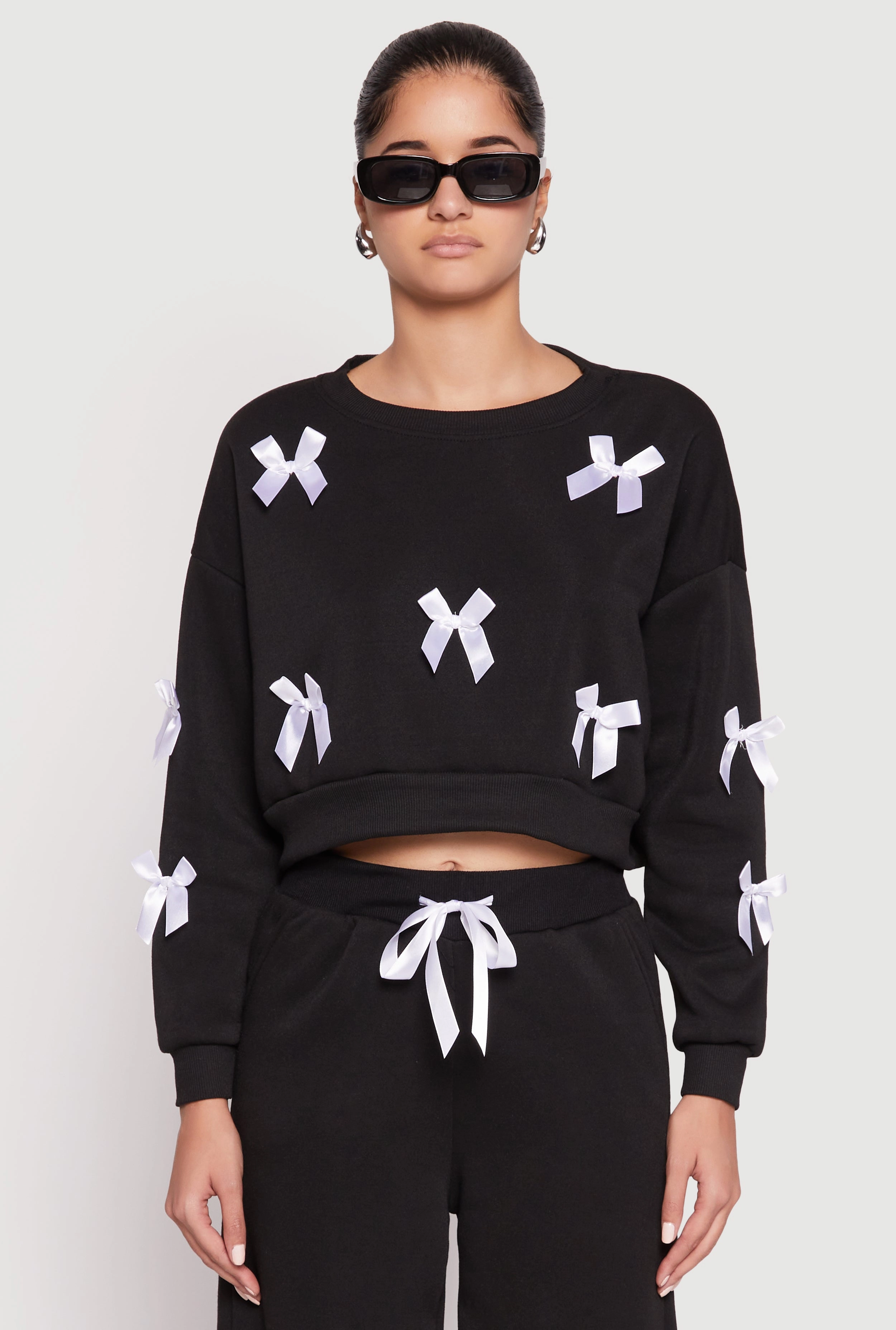 Bow Detail Cropped Sweatshirt