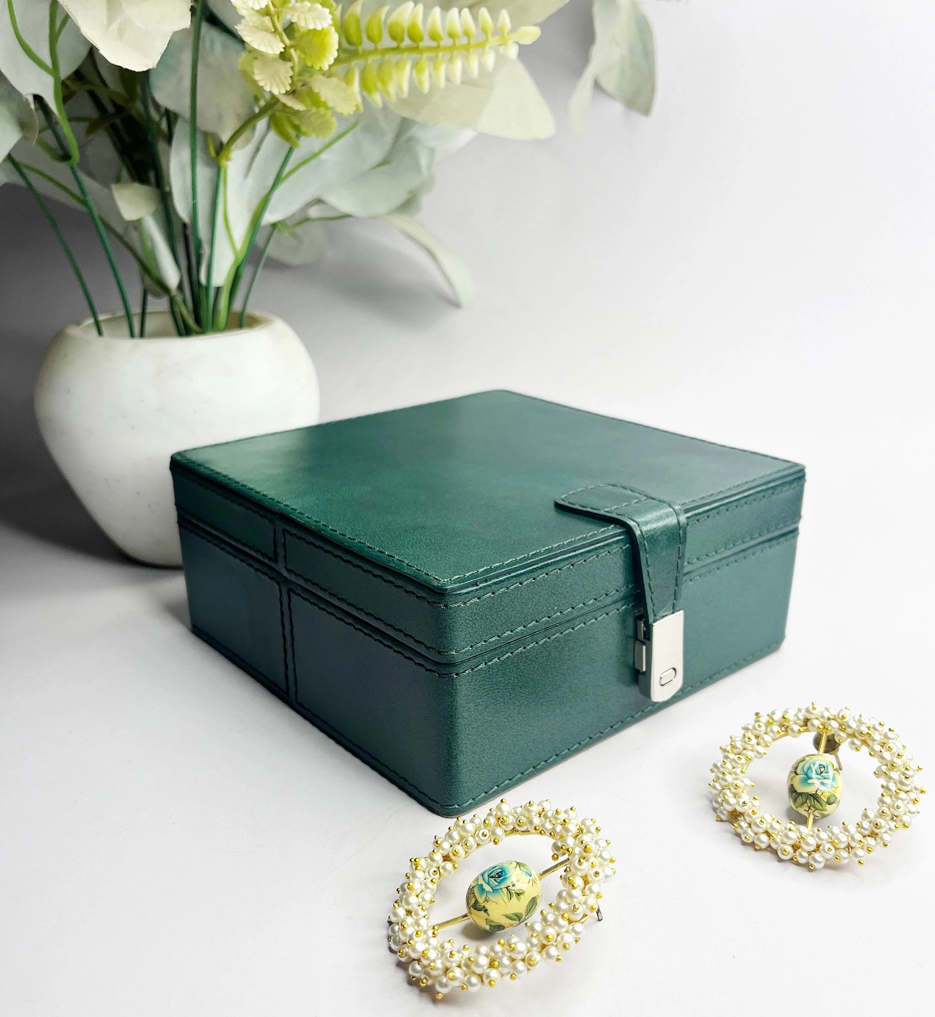 Divine Leather Jewelry Box - Green
