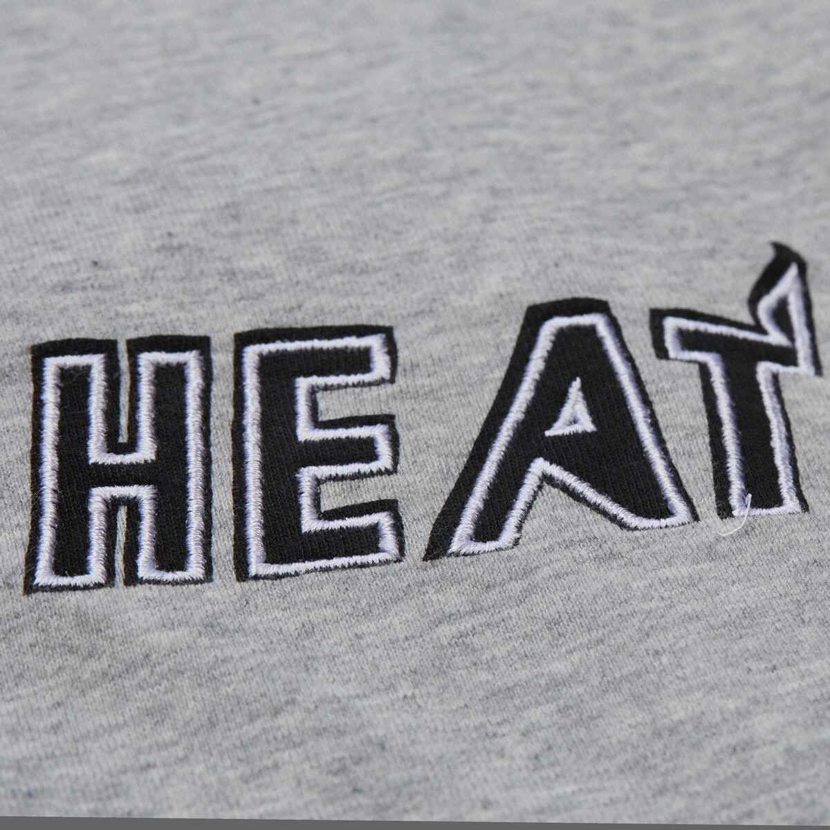 Mitchell & Ness Miami HEAT Cropped Women's Jacket