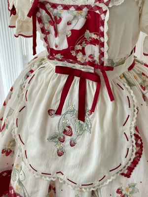 Strawberry Orchard Apron